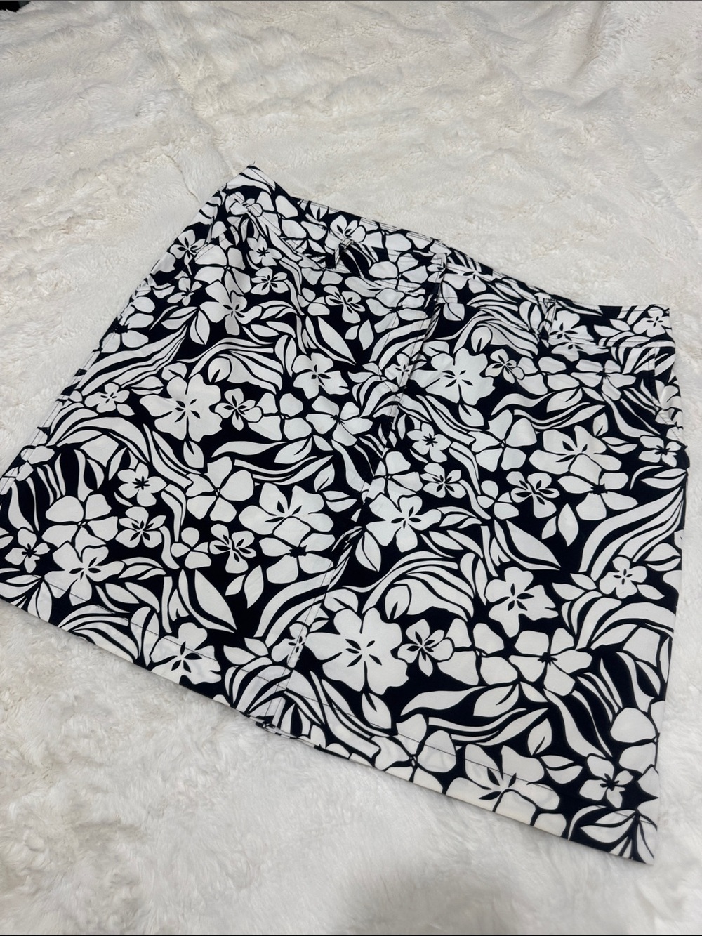 Venezia Black & White Floral Skirt